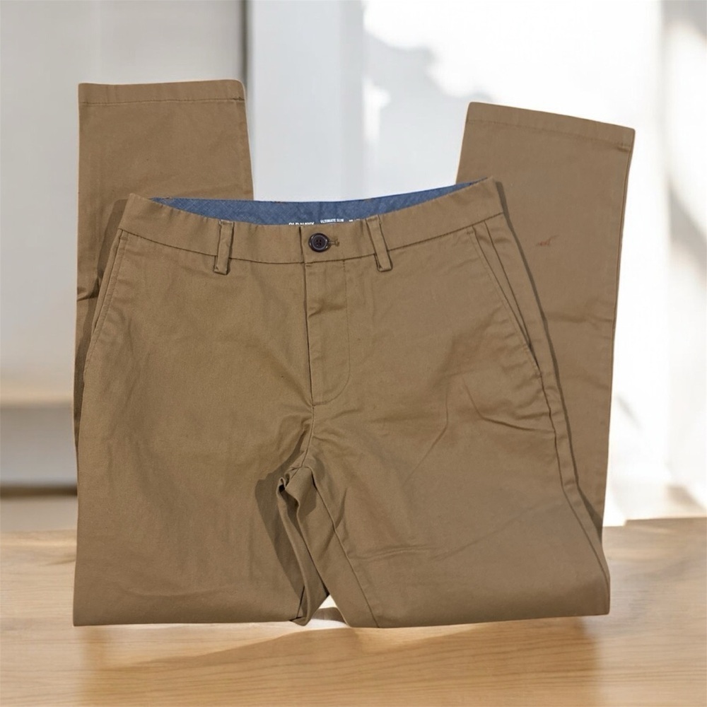 🚢Old Navy Men's Khaki Chinos NWOT 
     Size 29x30🚢
